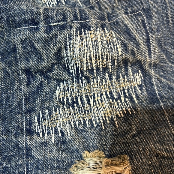 Men’s Red Snap Distressed Denim Jeans Size 32/33 - Picture 9 of 10